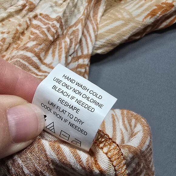 LUQ Stitch Fix Brown Beige Floral Shirt NEW Tie V-Neck Short Sleeves Women's XSP - Picture 8 of 8